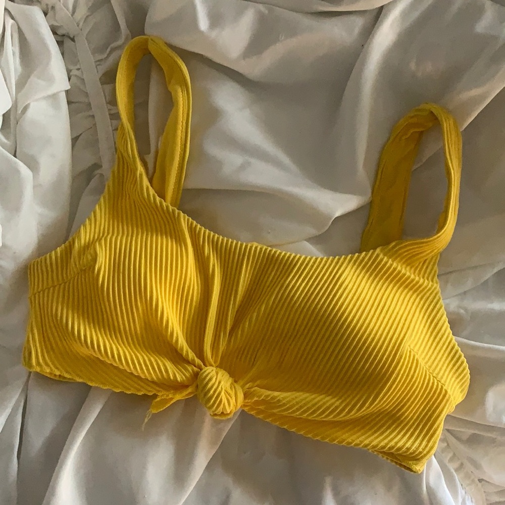 Hollister bikini top